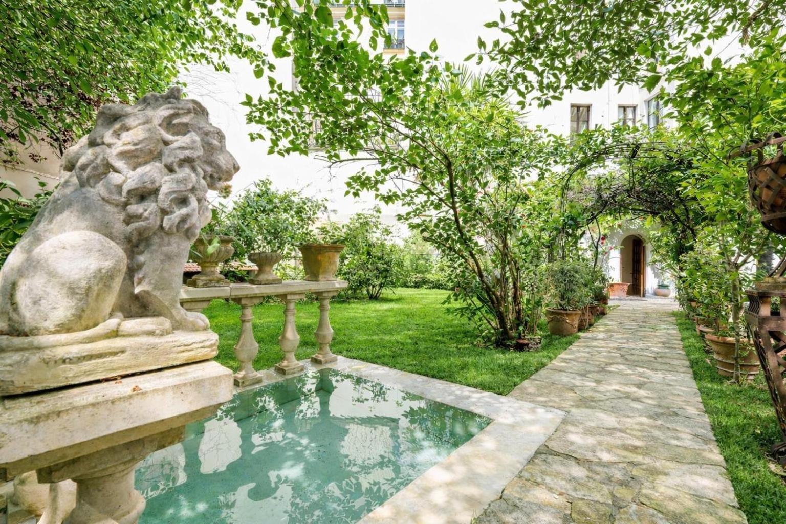 8 Hôtels Romantiques à Saint-Germain-des-Prés à Réserver