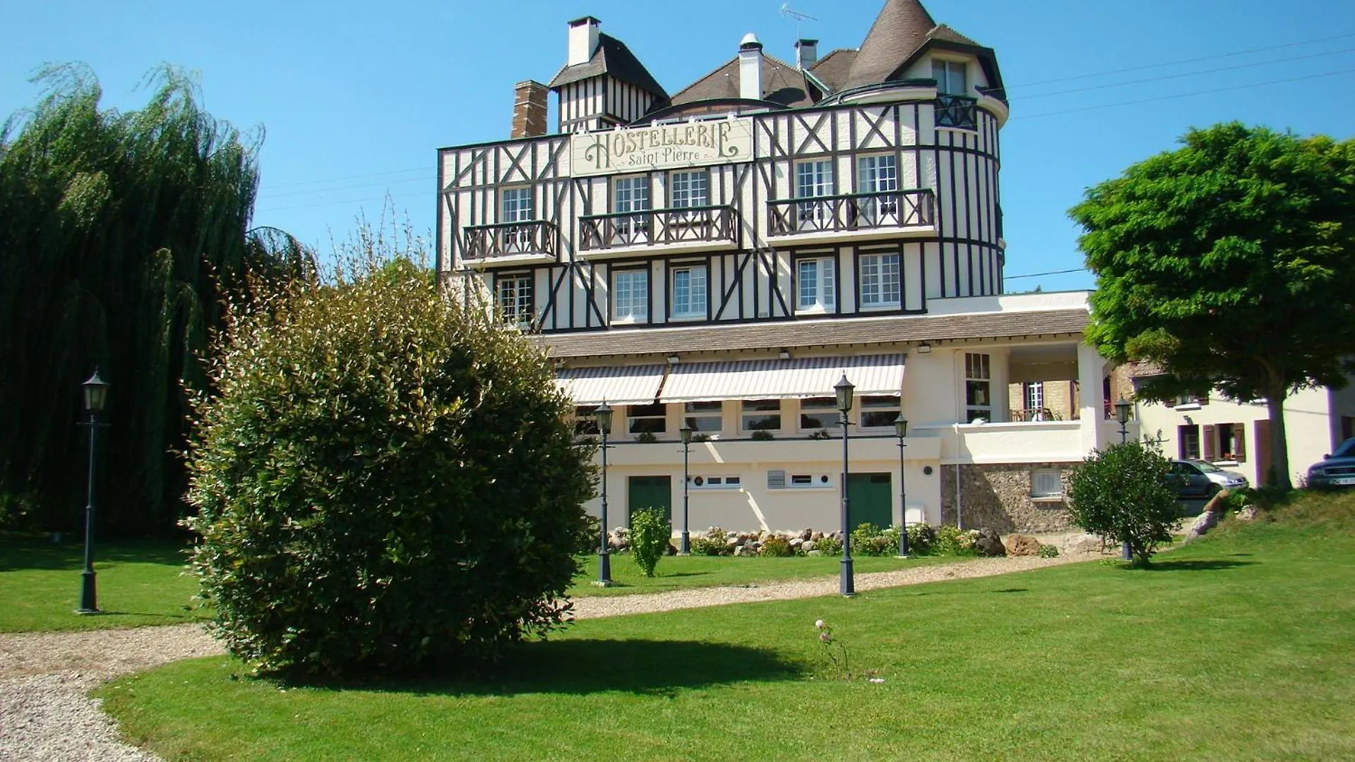 4 Hôtels au Personnel Apprécié près de La Cave D'Arts
